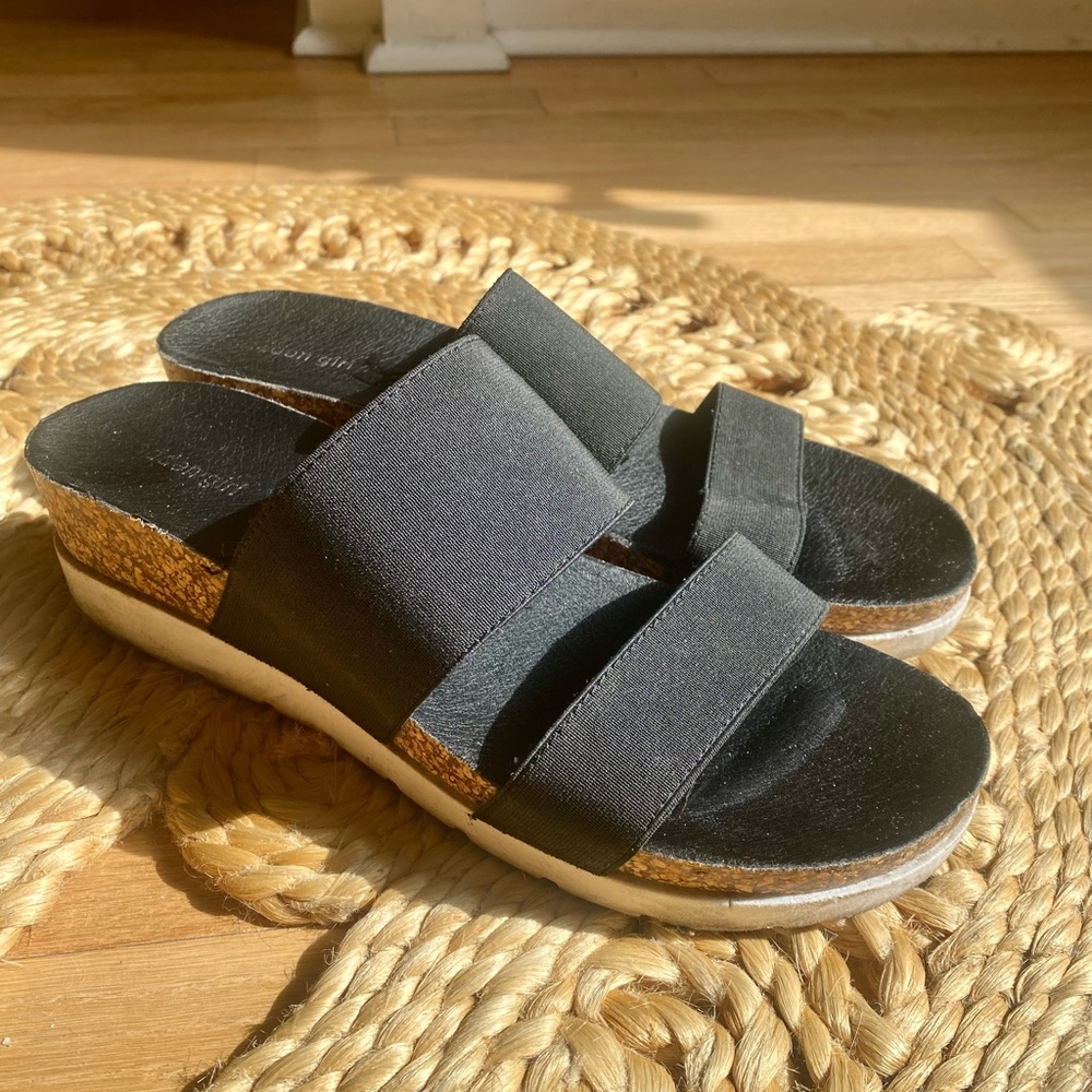 Steve Madden platform sandals
